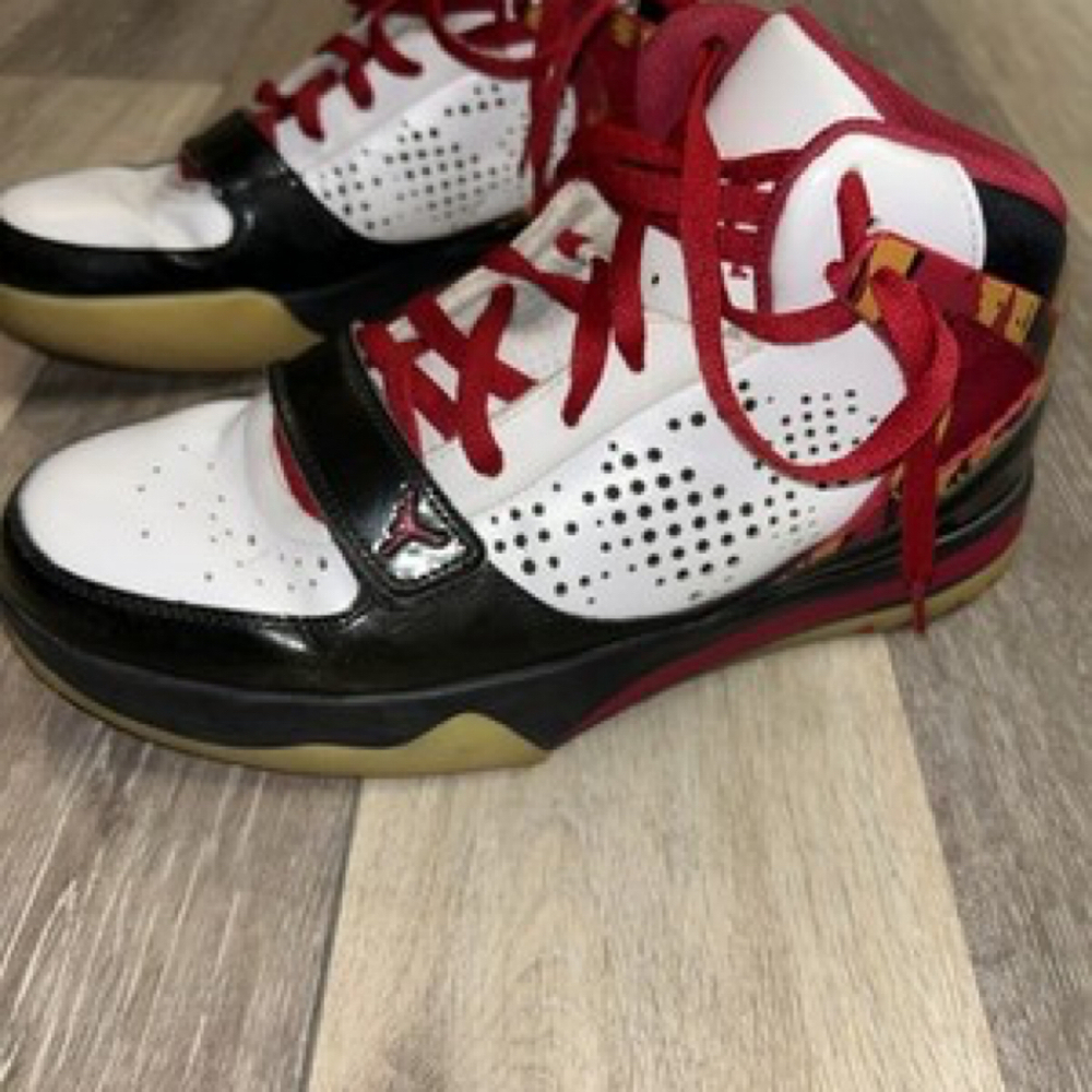 Size 10 - Air Jordan Phase 23 Hoops White Varsity Red